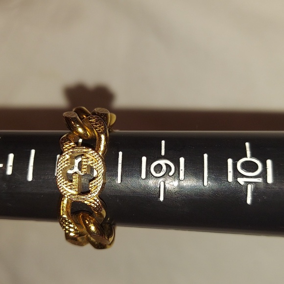 Authentic Gucci "GG" Interlocking Chain Ring Sz M/8 Unisex Goldtone All Inclusiv - Picture 3 of 5